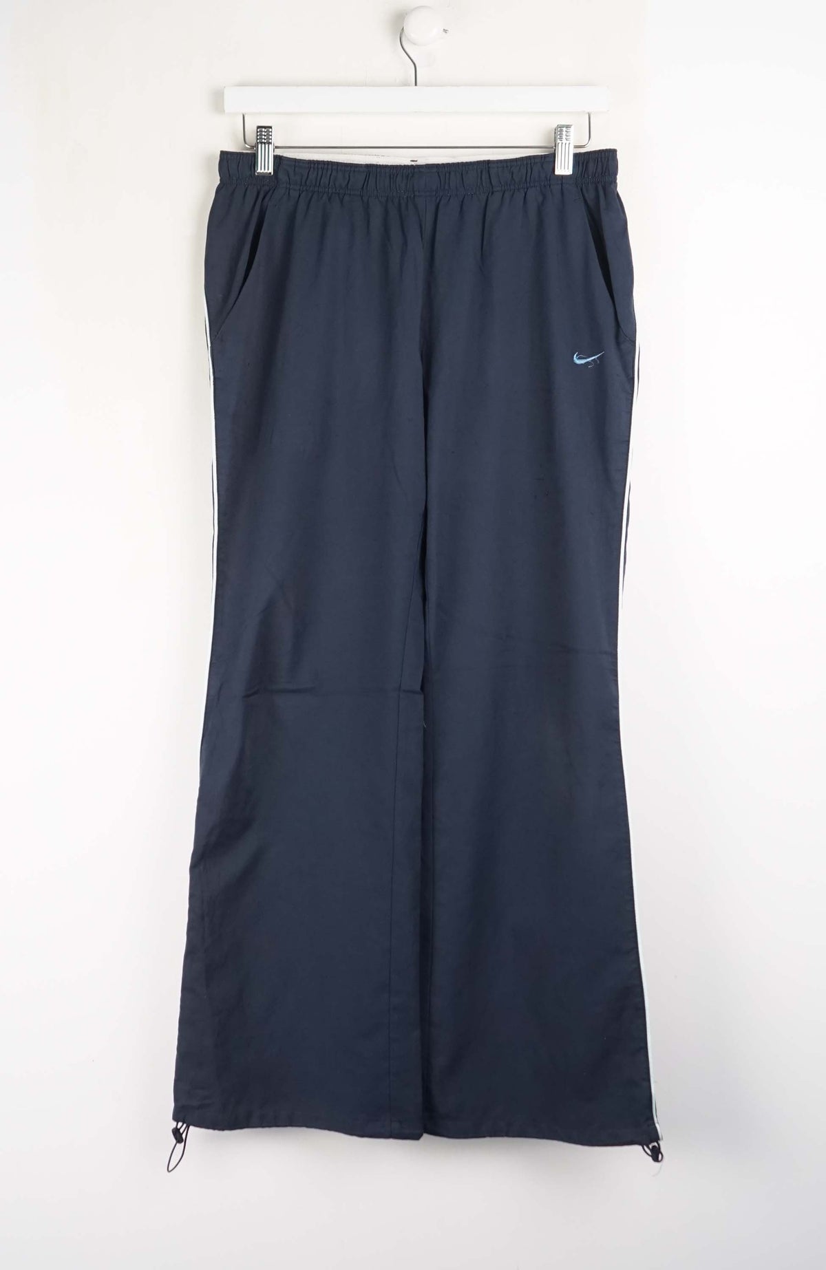 VINTAGE NIKE TRACK PANTS (M)
