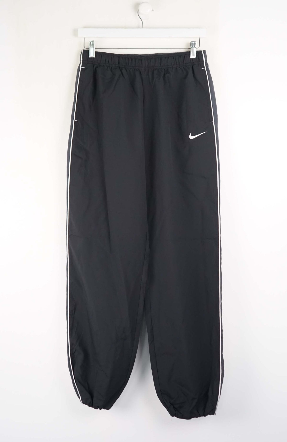 VINTAGE NIKE TRACK PANTS (M)