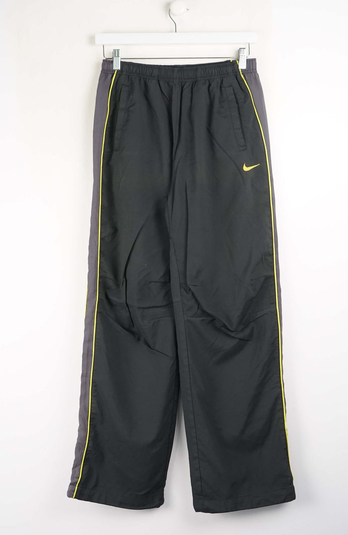 VINTAGE NIKE TRACK PANTS (S)