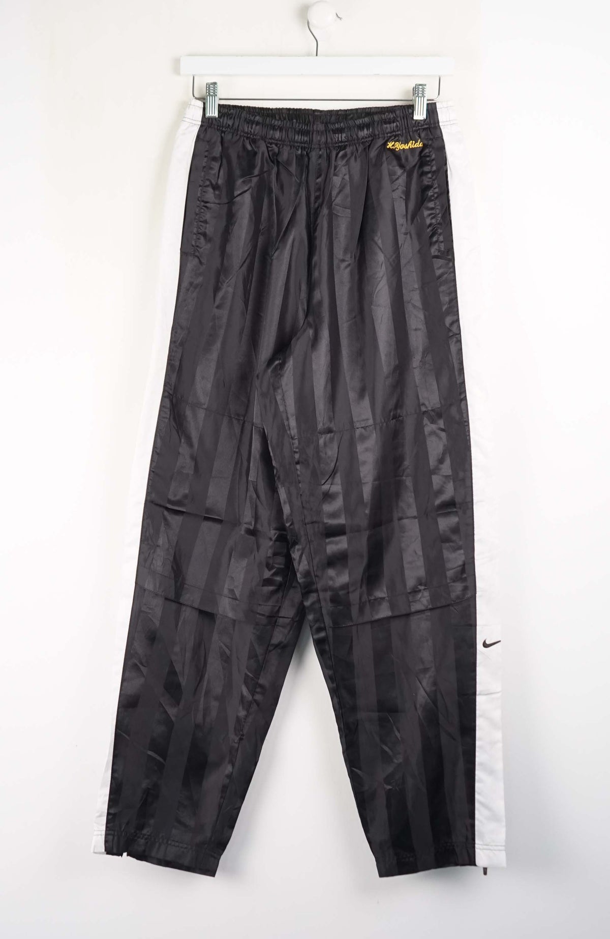 VINTAGE NIKE TRACK PANTS (S)