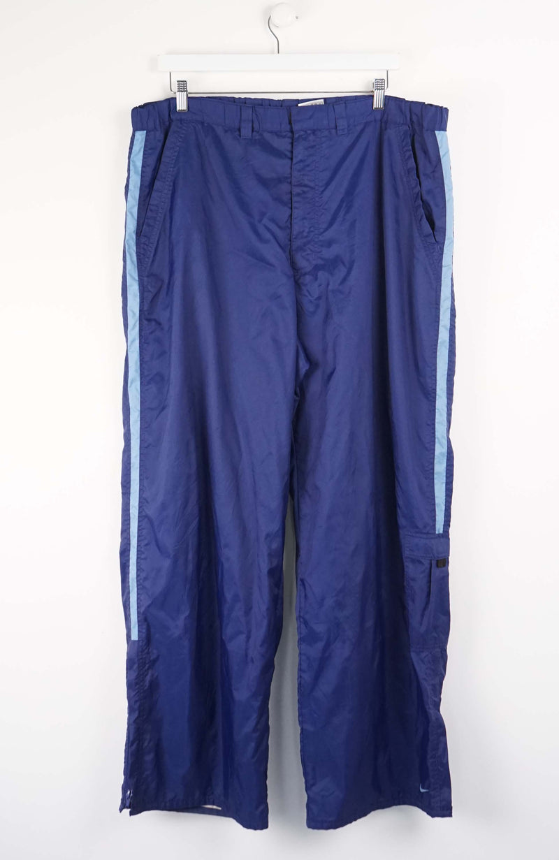 VINTAGE NIKE TRACK PANTS (XXL)