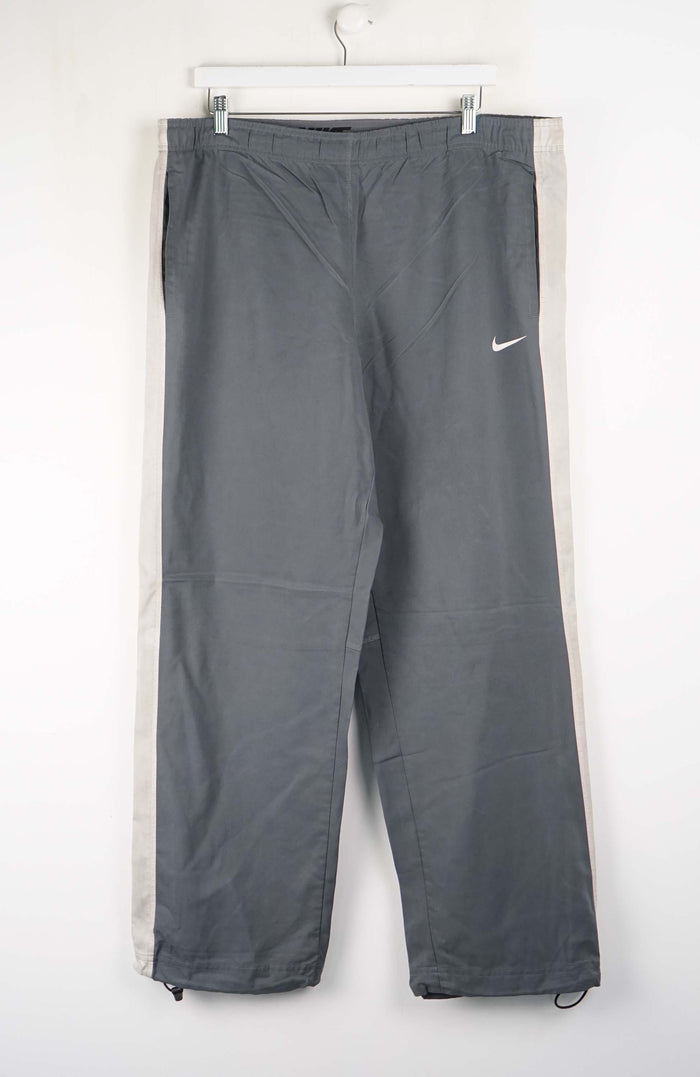 VINTAGE NIKE TRACK PANTS (XXL)