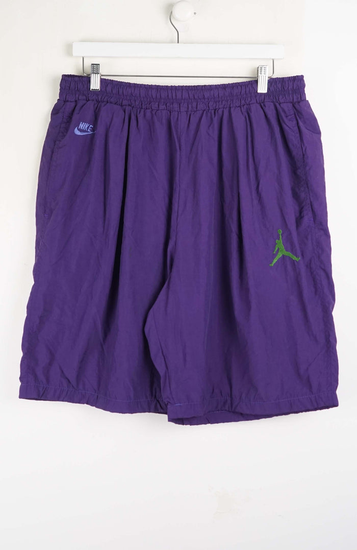 VINTAGE NIKE TRACK PANT SHORTS (M)
