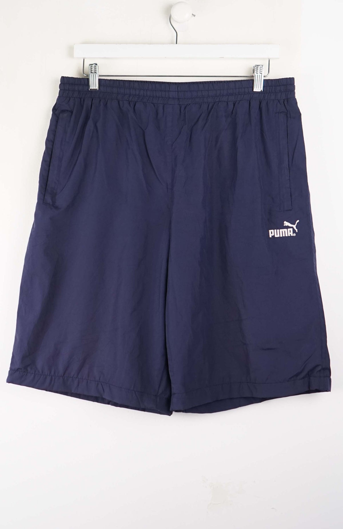 VINTAGE NIKE TRACK PANT SHORTS (M)