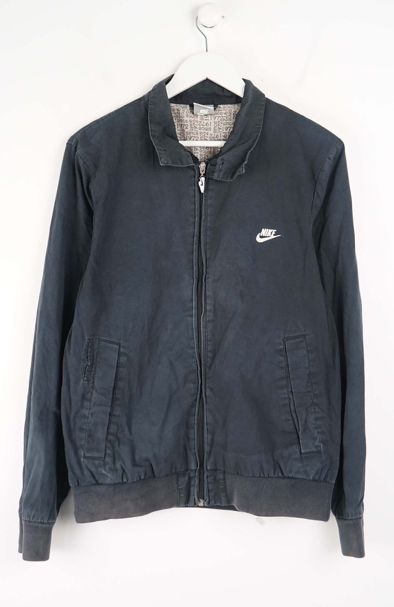 VINTAGE  NIKE WINDBREAKER (S)