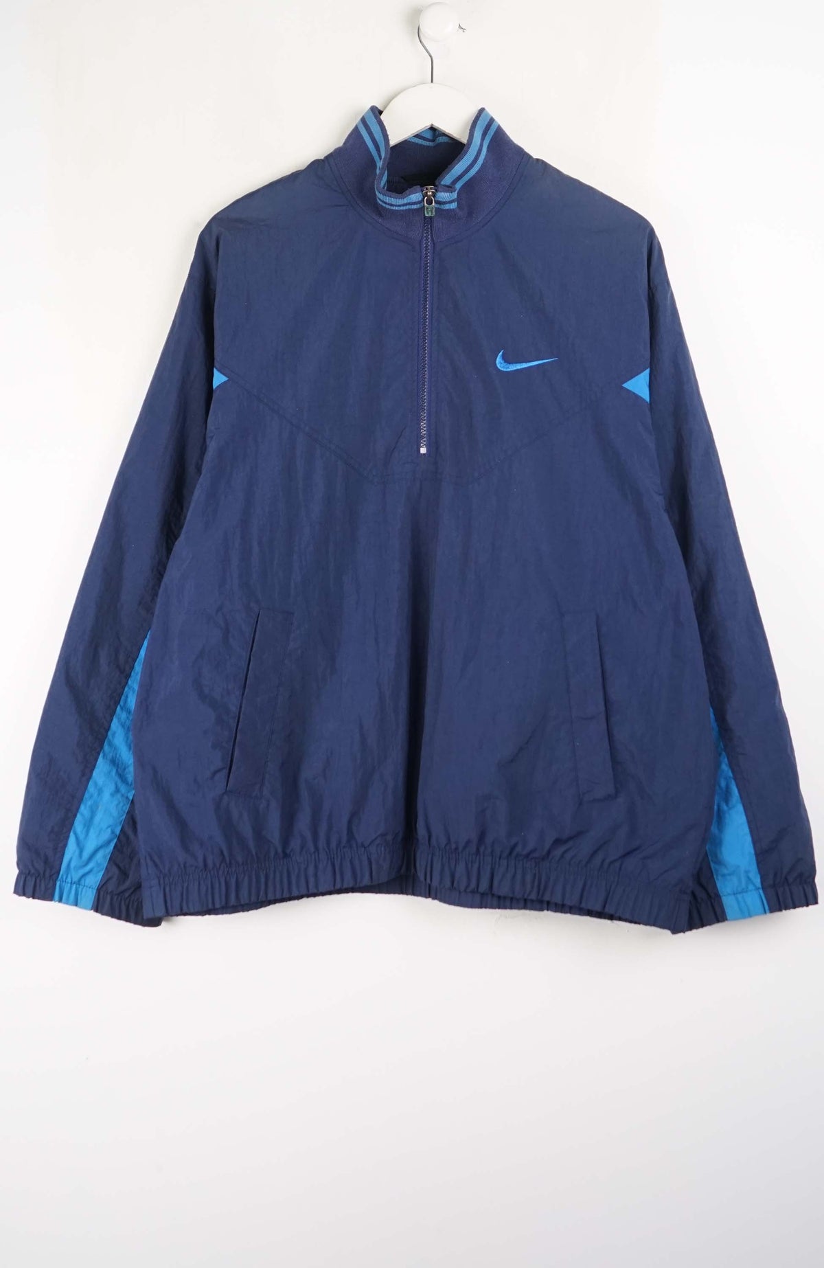 VINTAGE NIKE WINDBREAKER (L)