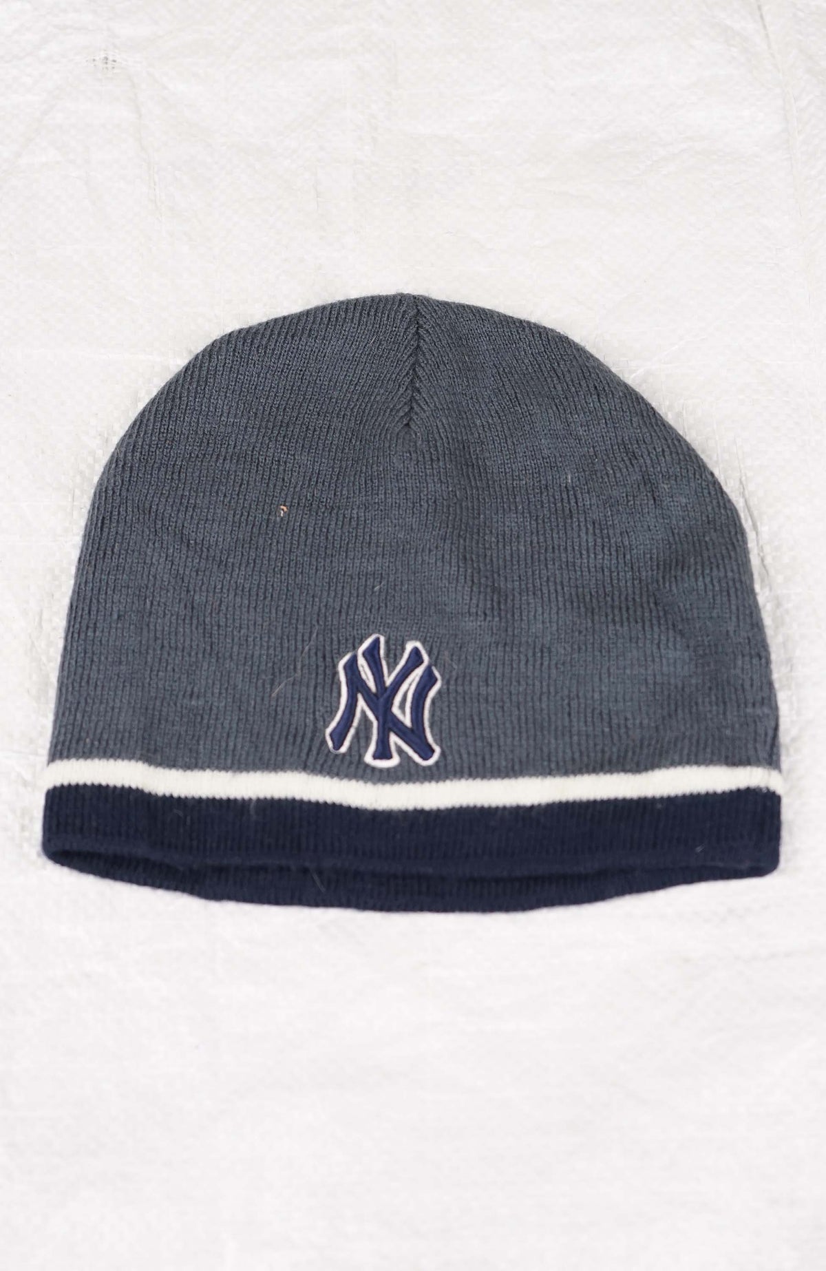 VINTAGE NEW YORK YANKEES SKULL BEANIE