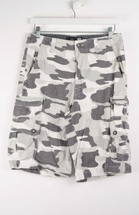 VINTAGE OCEAN PACIFIC CAMO CARGO SHORTS W34