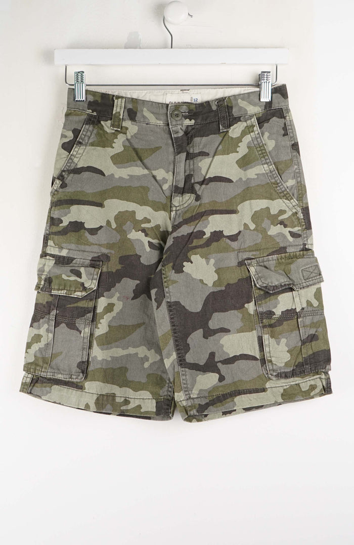 VINTAGE CAMO CARGO SHORTS W26