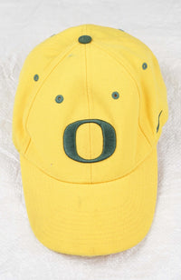 VINTAGE NIKE OREGON DUCKS HAT