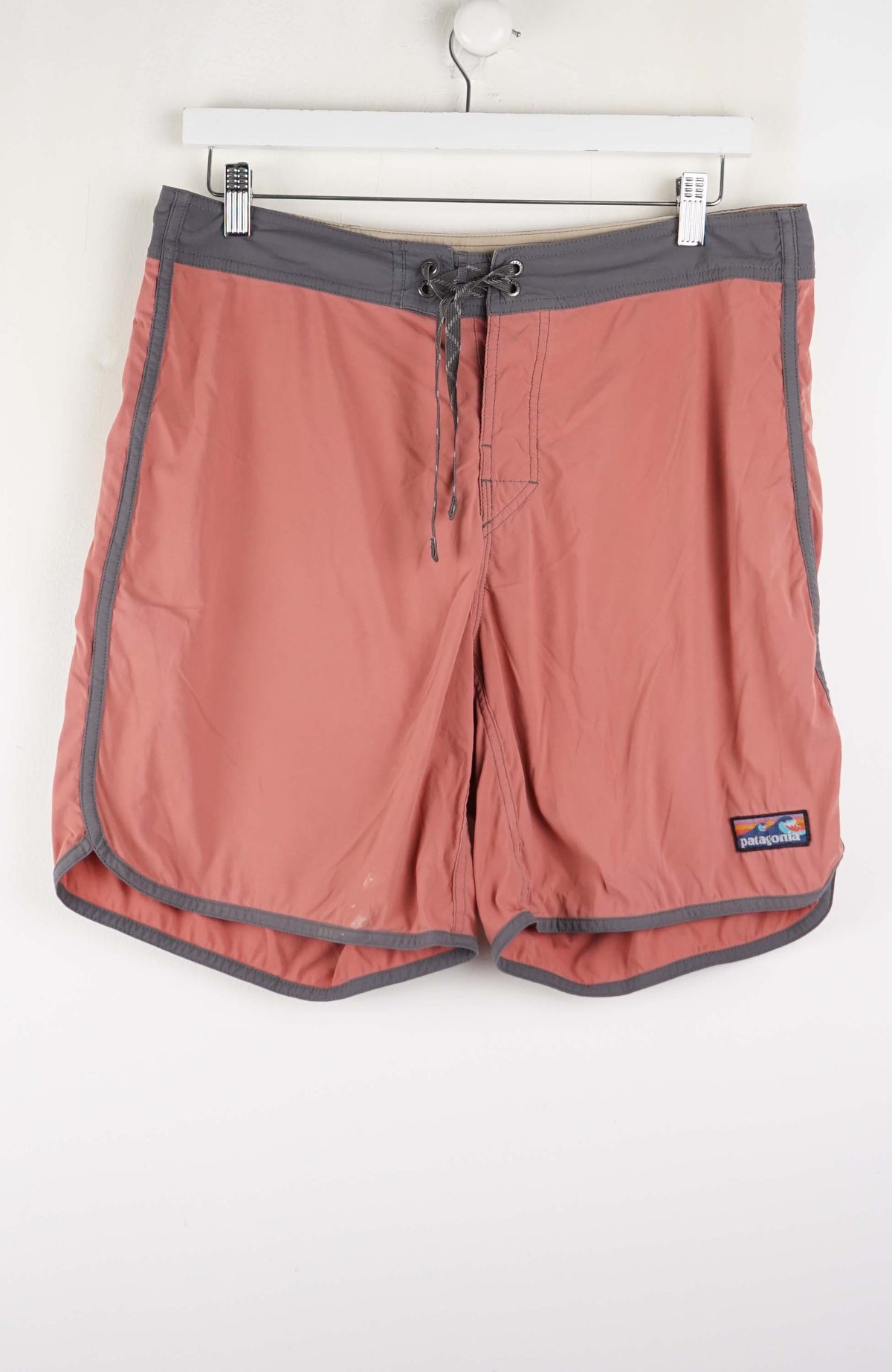 VINTAGE PATAGONIA BOARD SHORTS W34