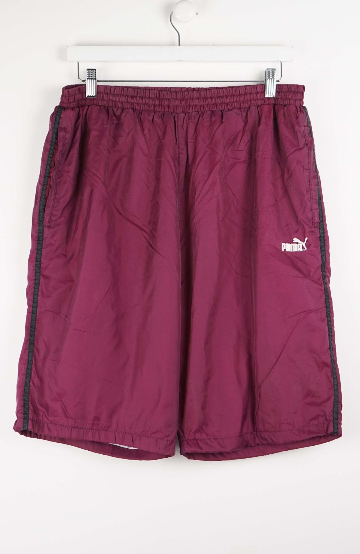 VINTAGE PUMA TRACK PANT SHORTS (M)