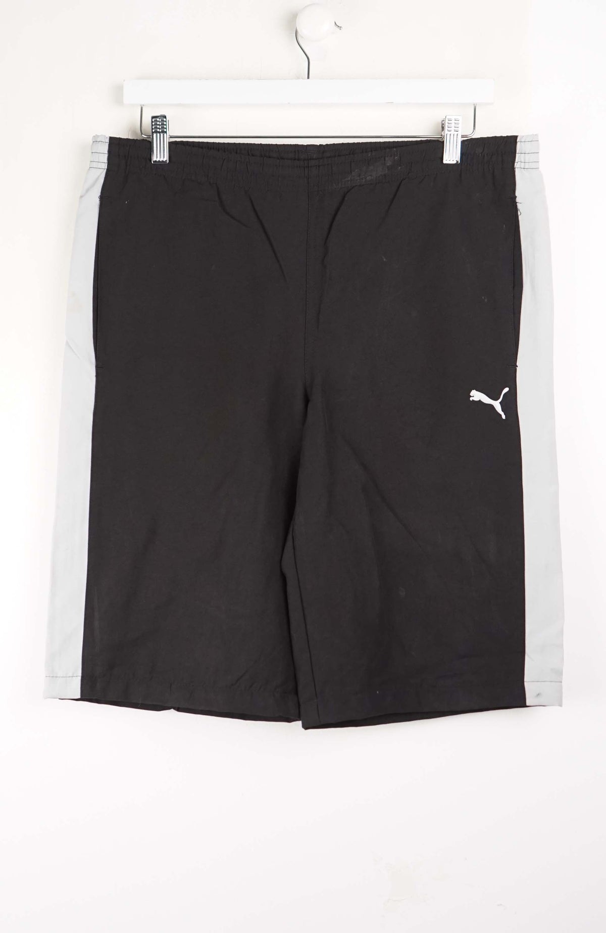 VINTAGE PUMA TRACK PANT SHORTS (XL)