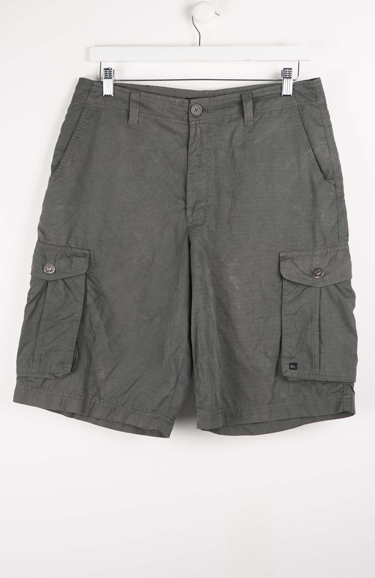VINTAGE QUIKSILVER CARGO SHORTS W32