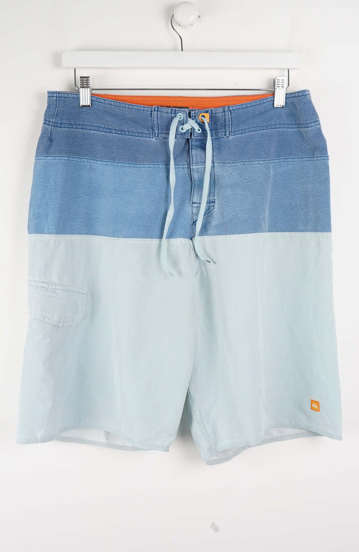 VINTAGE QUIKSILVER BOARD SHORTS W33