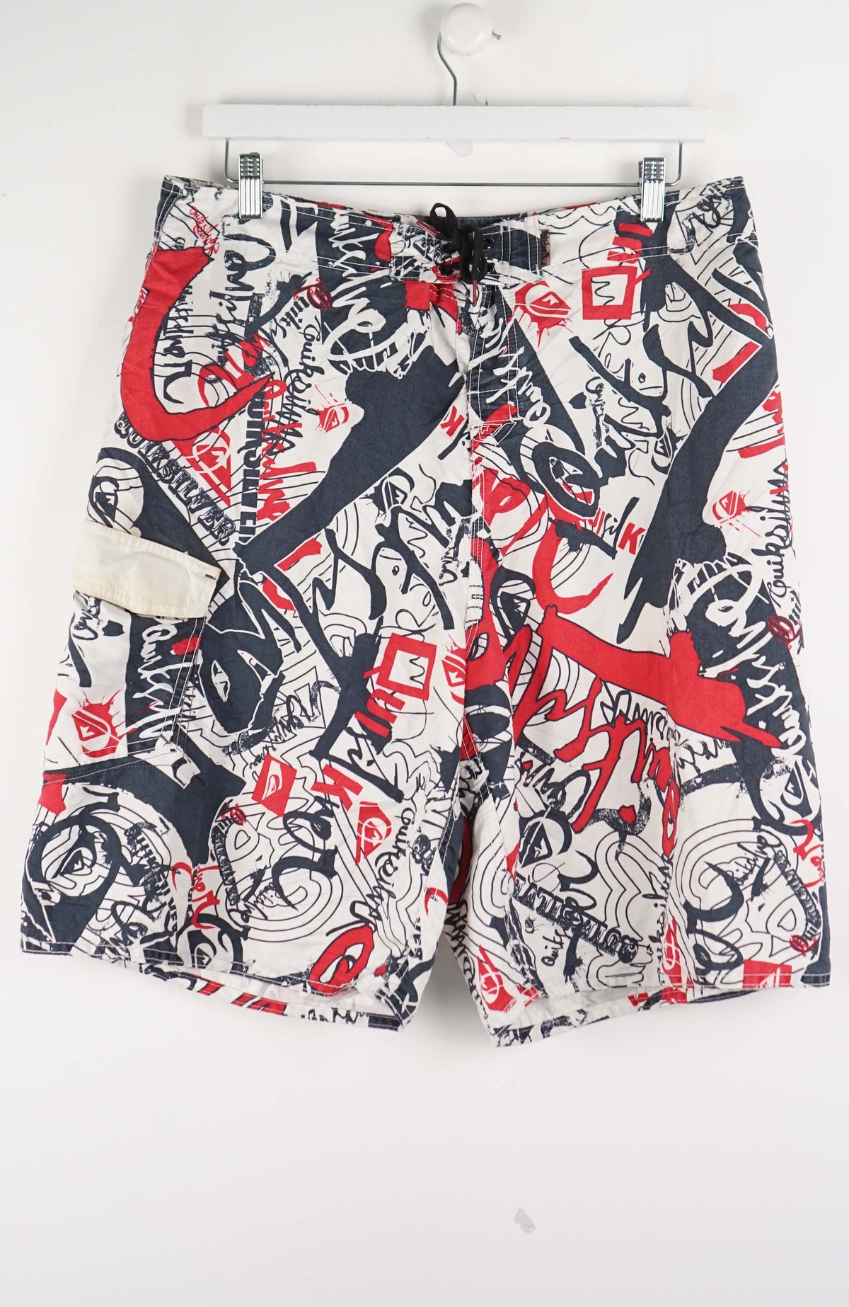 VINTAGE QUIKSILVER BOARD SHORTS W34