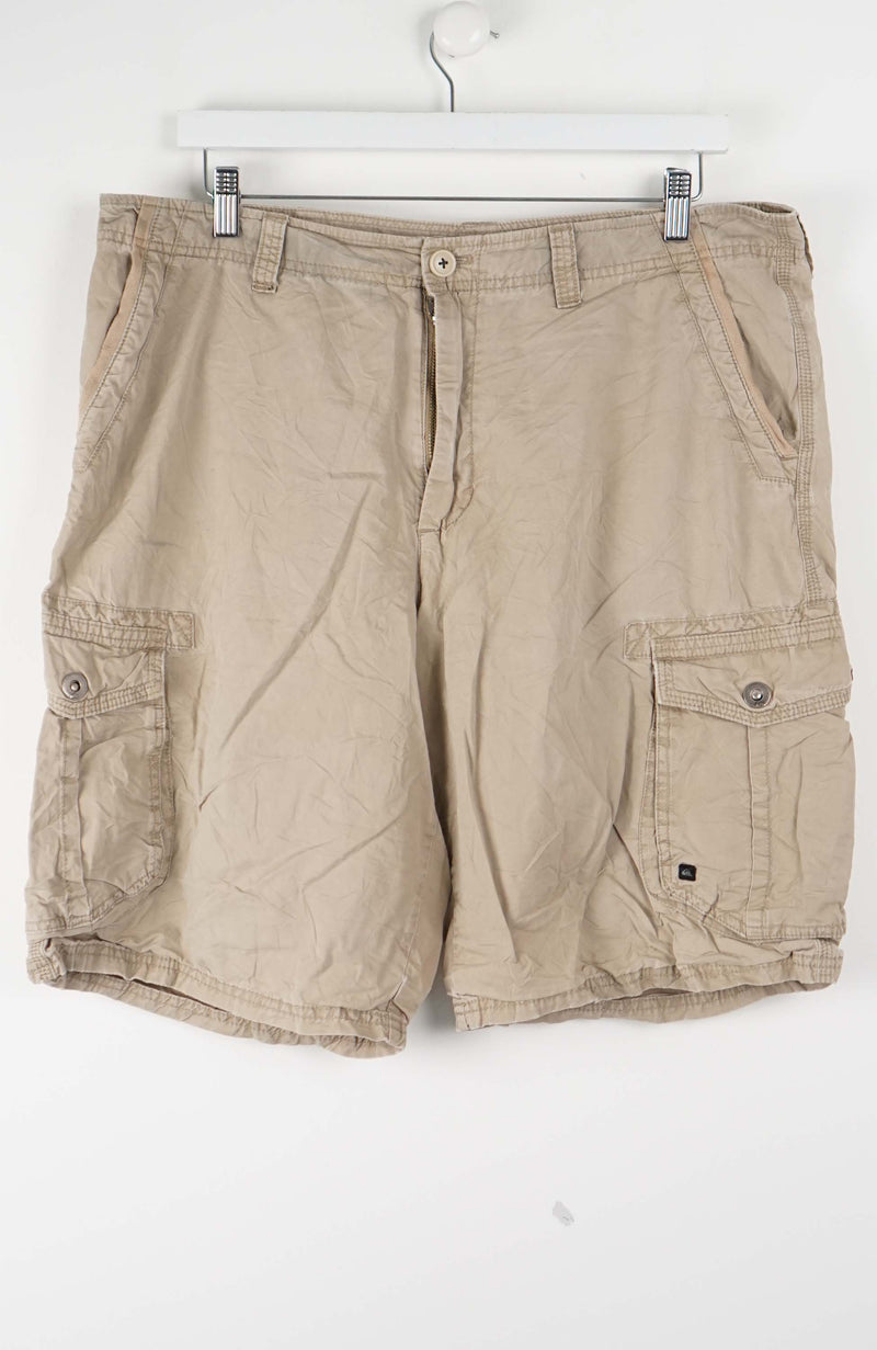 VINTAGE QUIKSILVER CARGO SHORTS W36