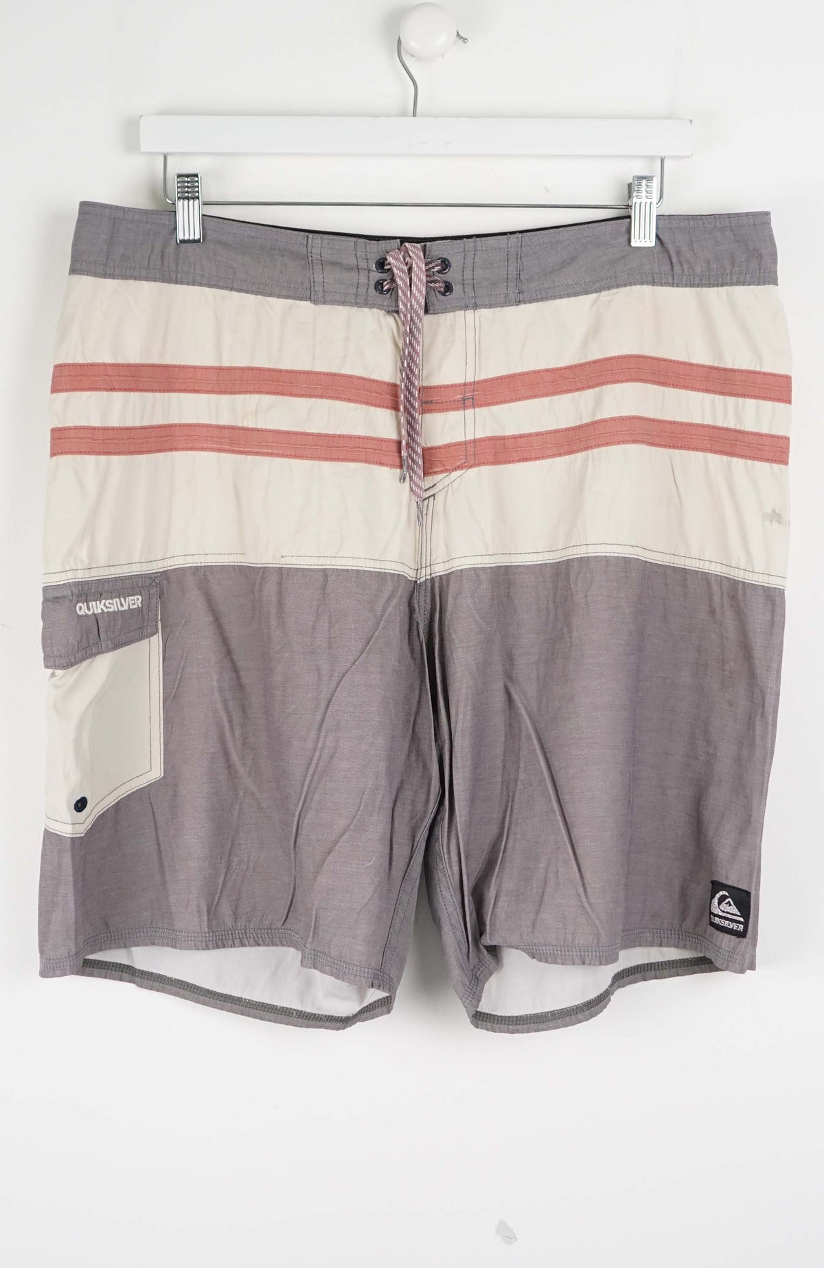 VINTAGE QUIKSILVER SHORTS W36