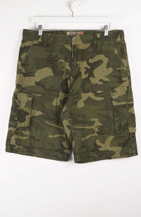 VINTAGE CAMO CARGO SHORTS W40