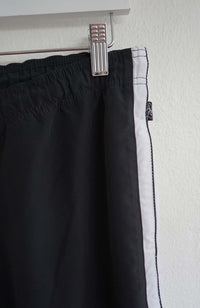 VINTAGE REEBOK 3/4 TRACK PANT SHORTS (M)