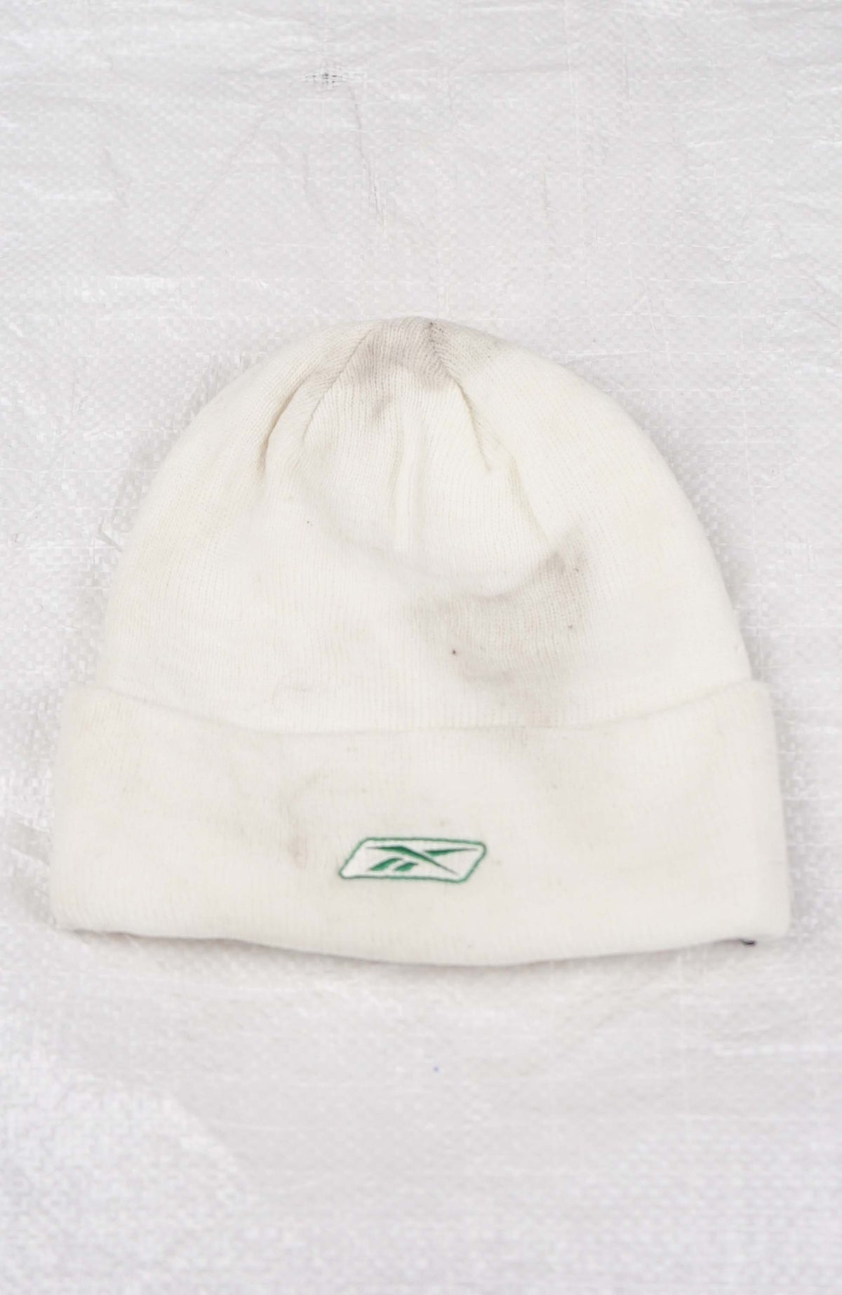 VINTAGE REEBOK BEANIE