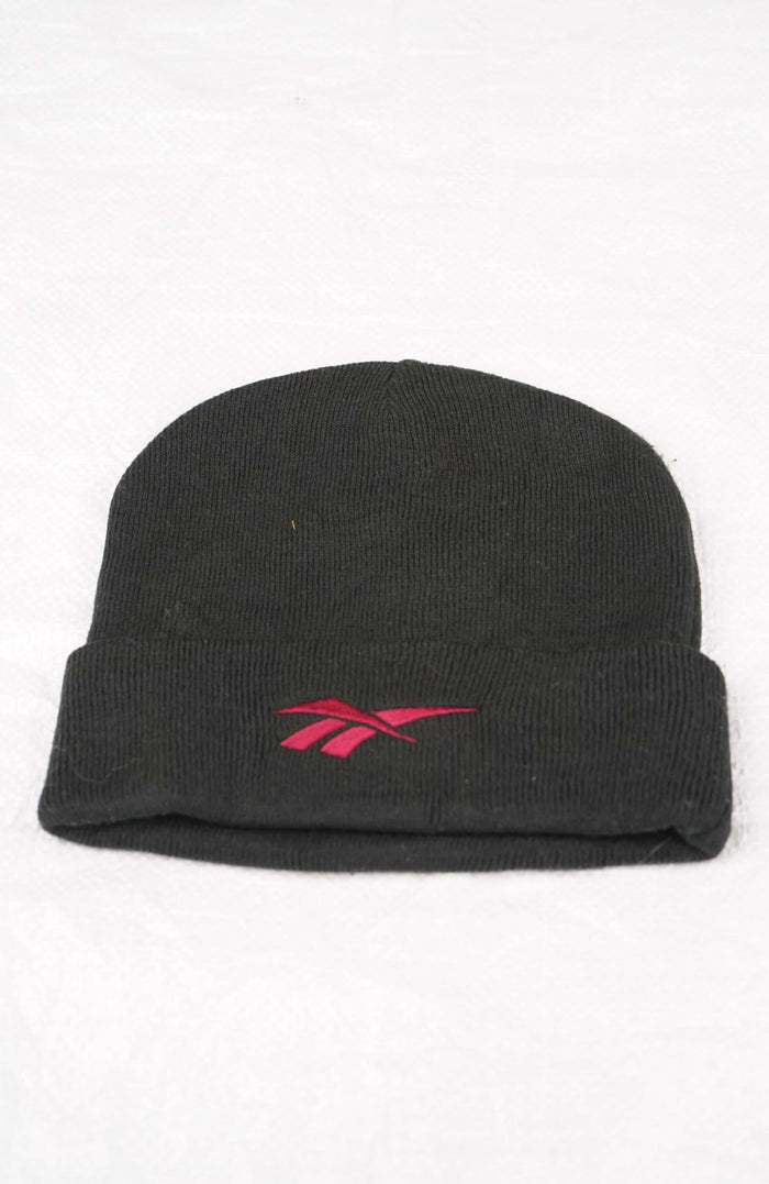 VINTAGE REEBOK BEANIE