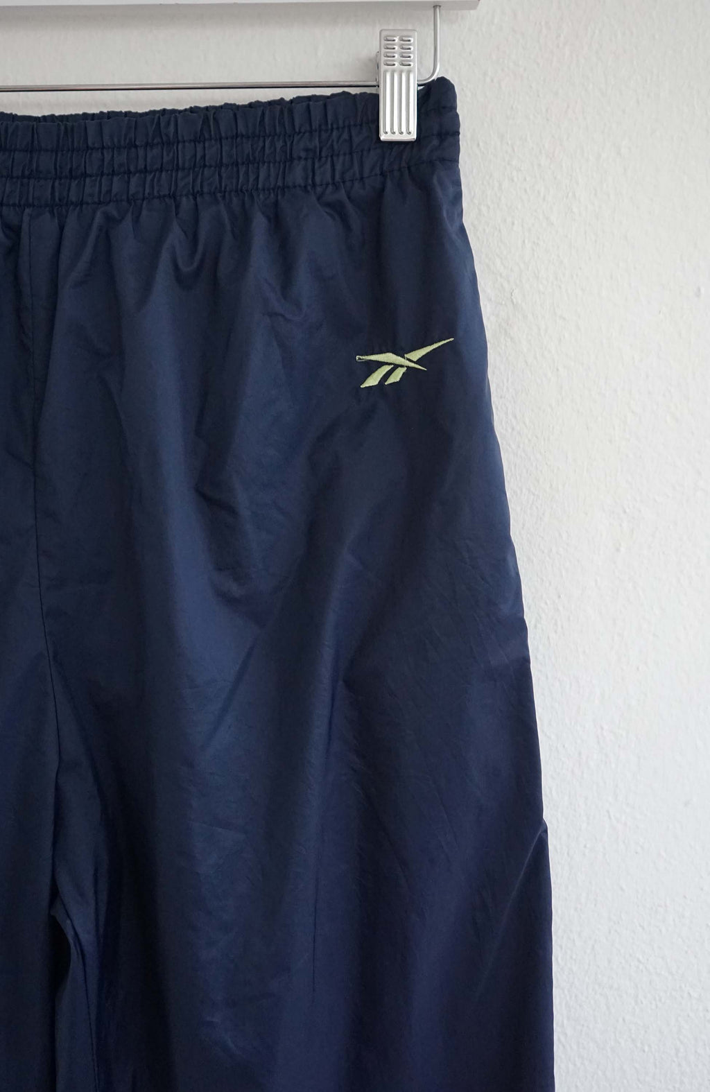VINTAGE REEBOK TRACK PANTS (M)