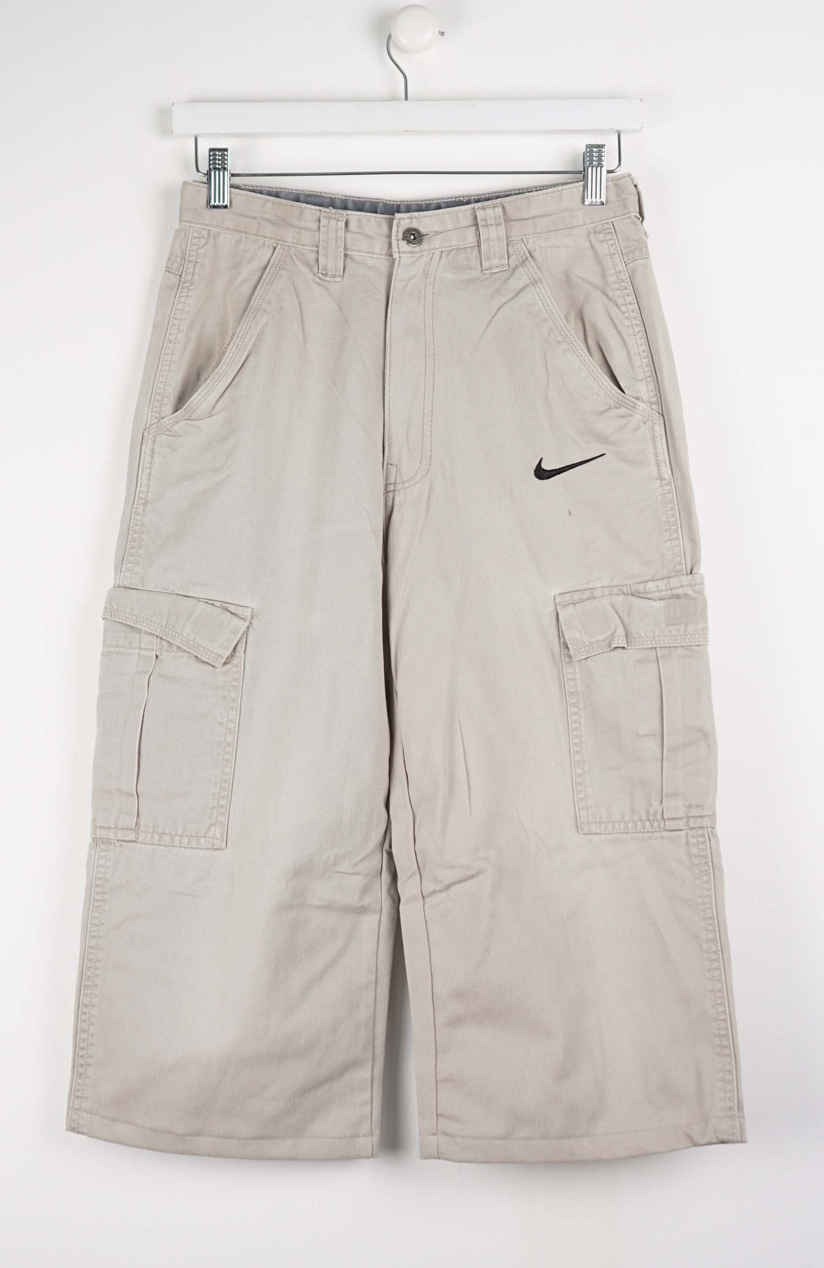 VINTAGE REWORK CARGO CAPRI SHORTS W28