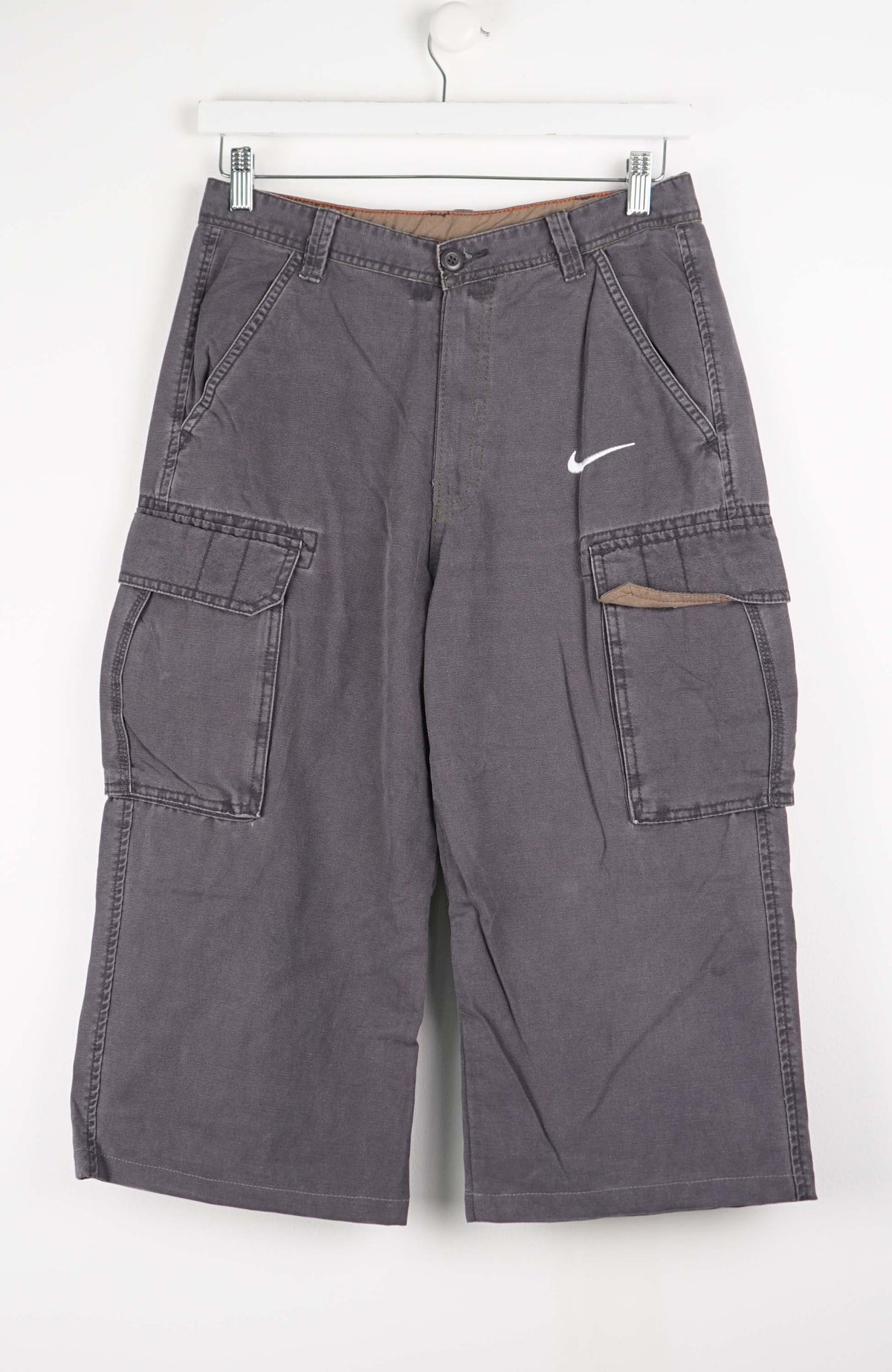 VINTAGE REWORK CARGO CAPRI SHORTS W29
