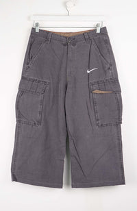 VINTAGE REWORK CARGO CAPRI SHORTS W29
