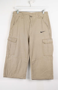 VINTAGE REWORK CARGO CAPRI SHORTS W32