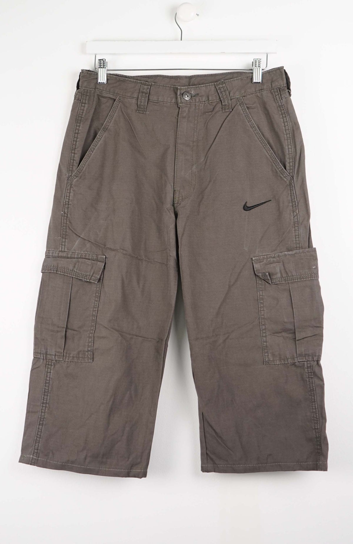 VINTAGE REWORK CARGO CAPRI SHORTS W32