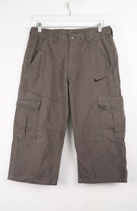 VINTAGE REWORK CARGO CAPRI SHORTS W32