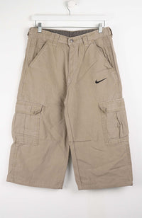 VINTAGE REWORK CARGO CAPRI SHORTS W32