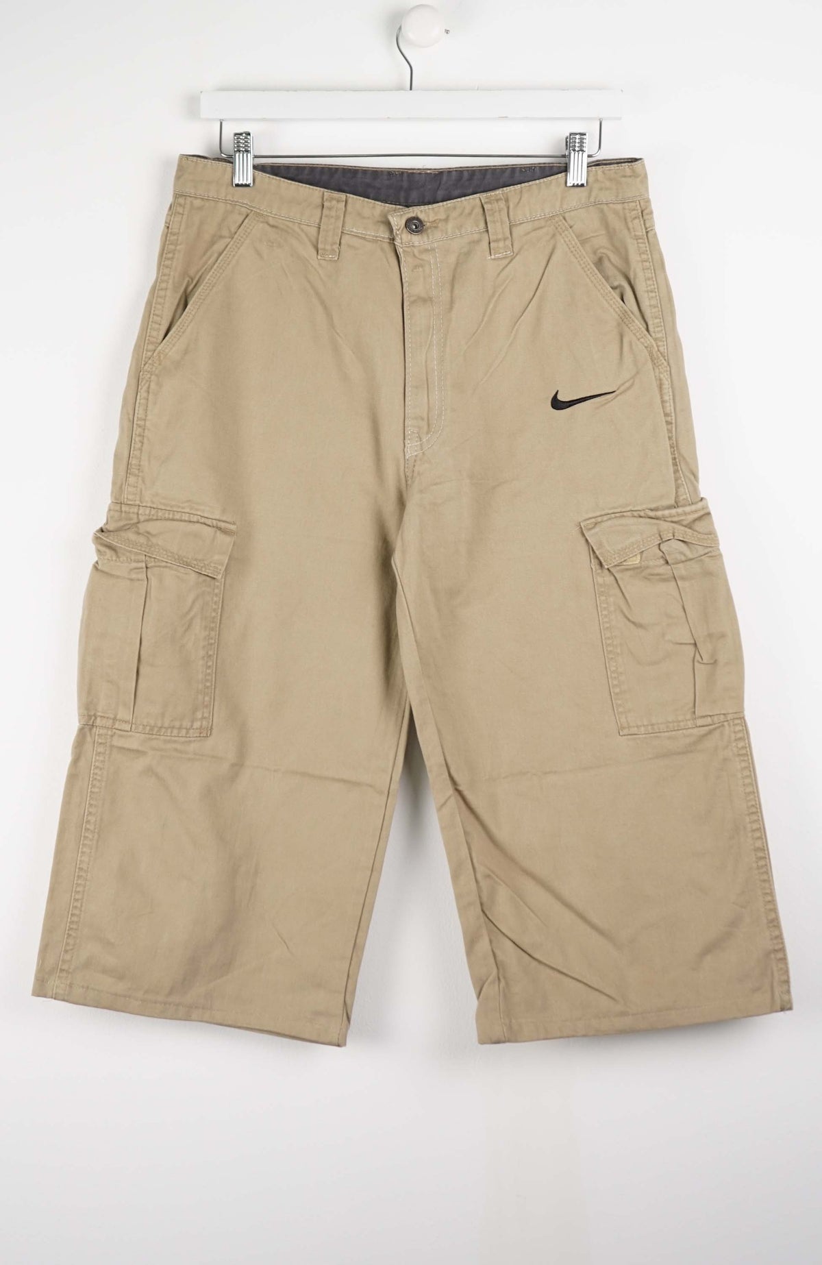 VINTAGE REWORK CARGO CAPRI SHORTS W32