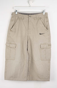 VINTAGE REWORK CARGO CAPRI SHORTS W32