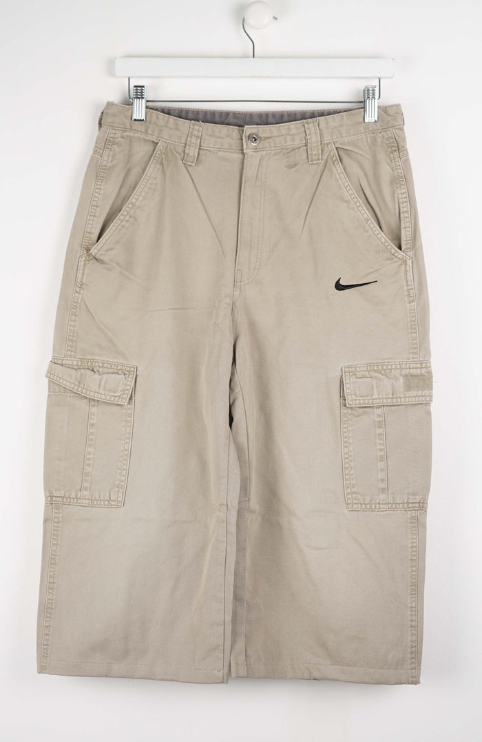 VINTAGE REWORK CARGO CAPRI SHORTS W32