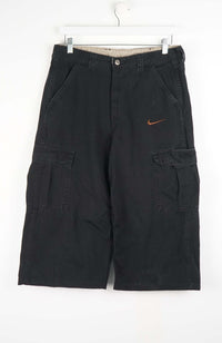 VINTAGE REWORK CARGO CAPRI SHORTS W32