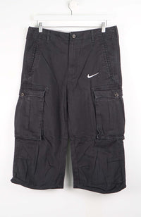 VINTAGE REWORK CARGO CAPRI SHORTS W34