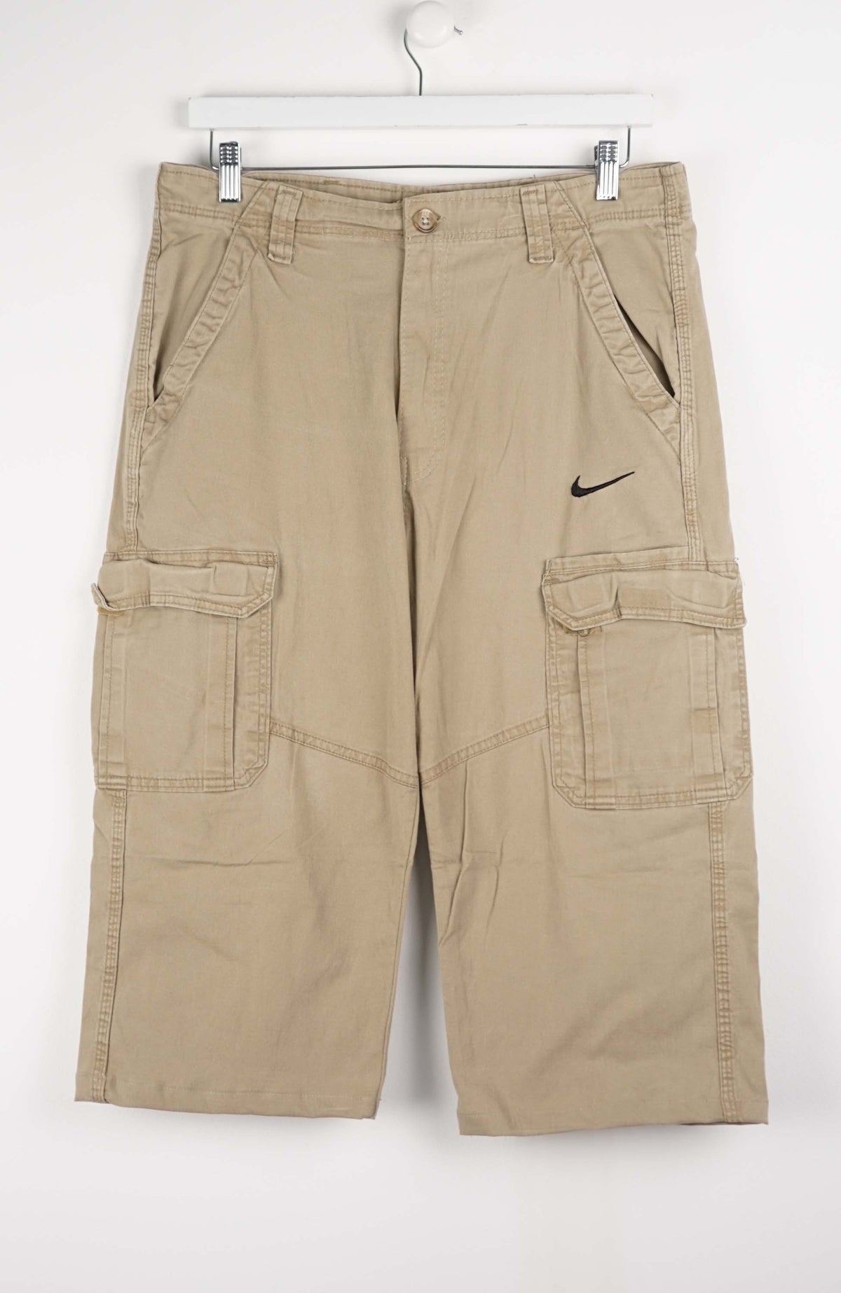 VINTAGE REWORK CARGO CAPRI SHORTS W36