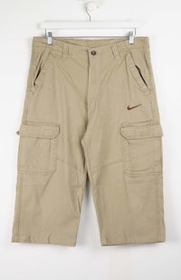 VINTAGE REWORK CARGO CAPRI SHORTS W36