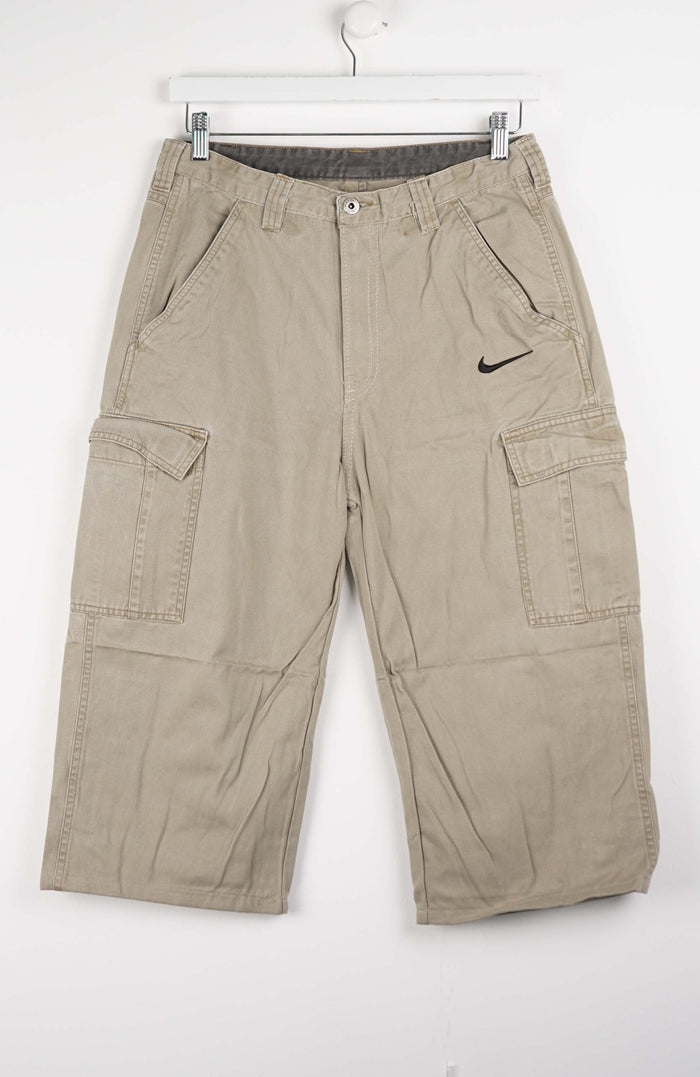 VINTAGE REWORK CARGO CAPRI SHORTS W32