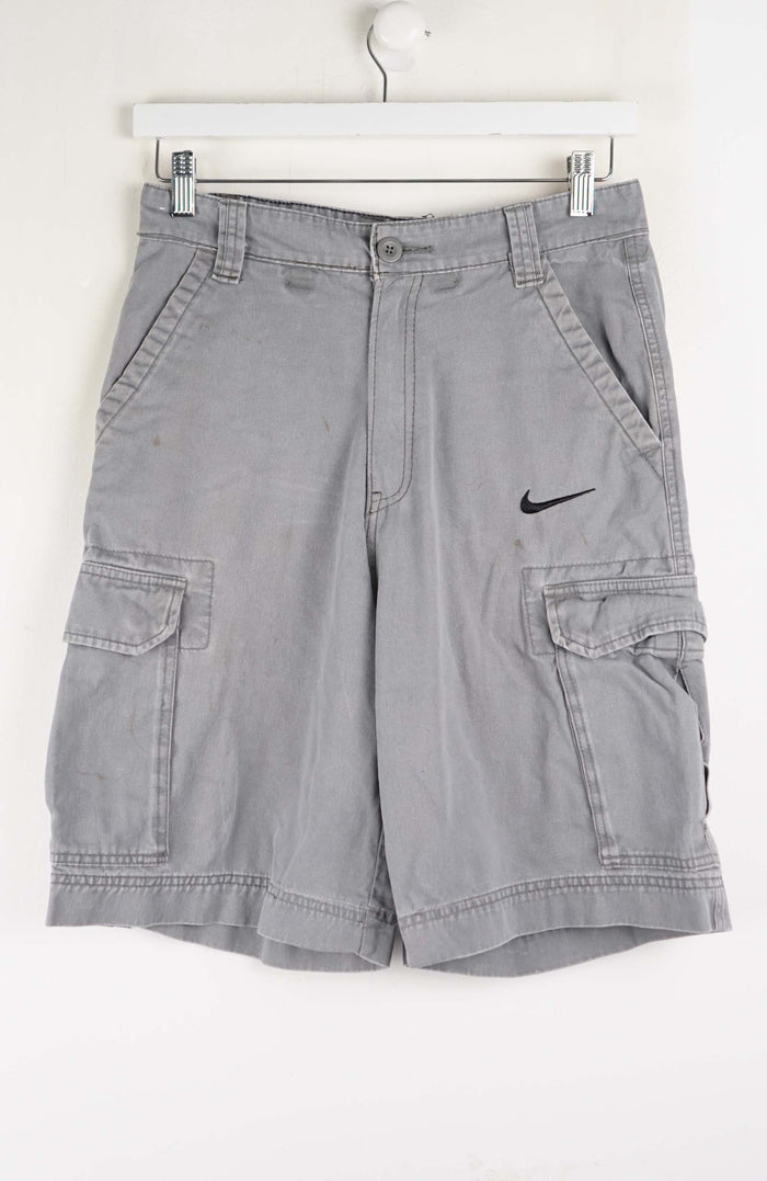 VINTAGE REWORK CARGO SHORTS W28