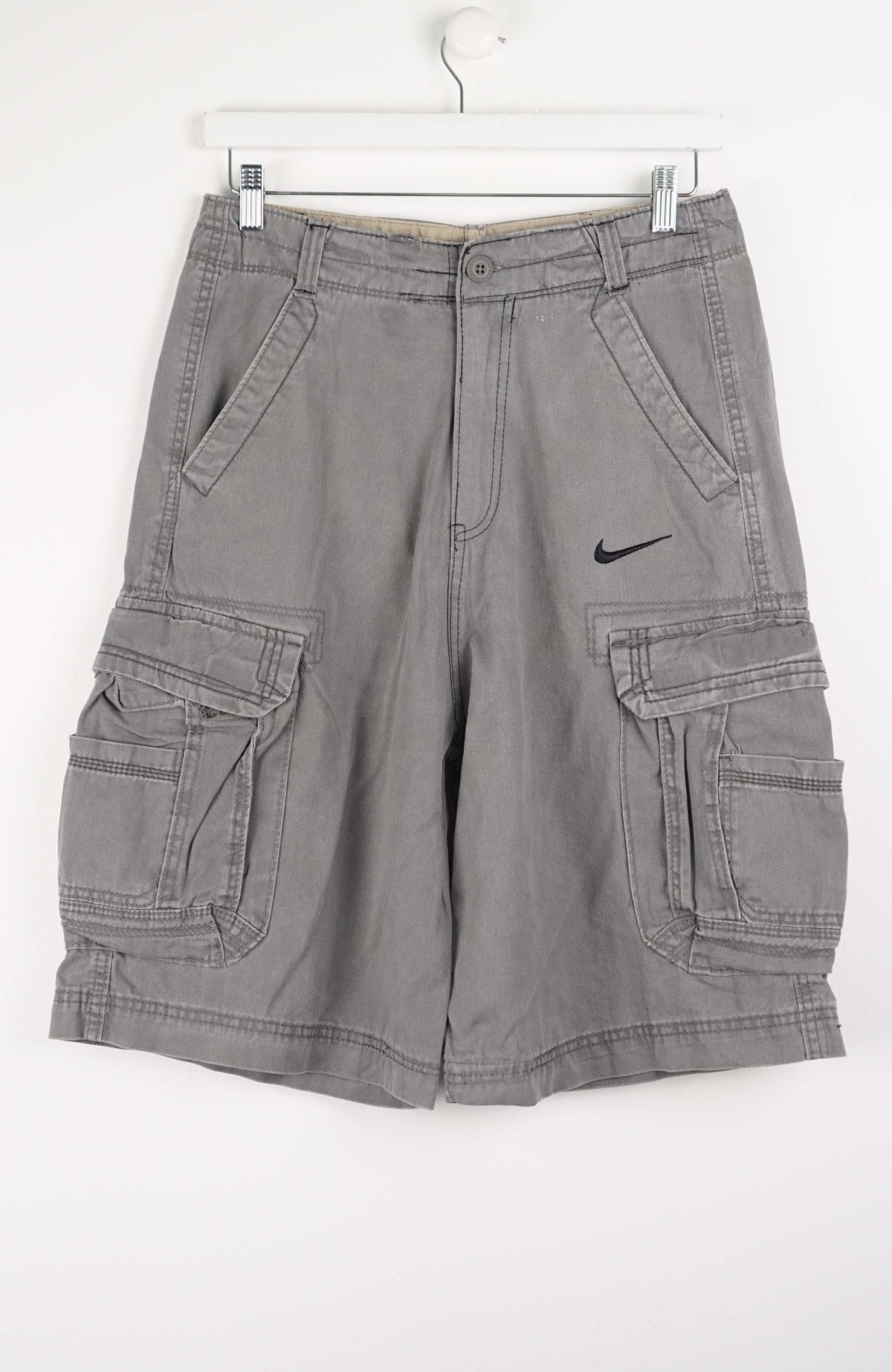 VINTAGE REWORK CARGO SHORTS W30