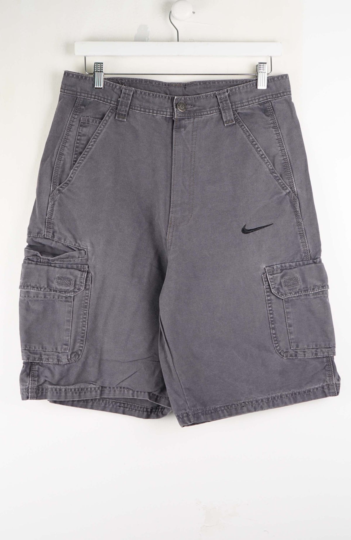 VINTAGE REWORK CARGO SHORTS W33