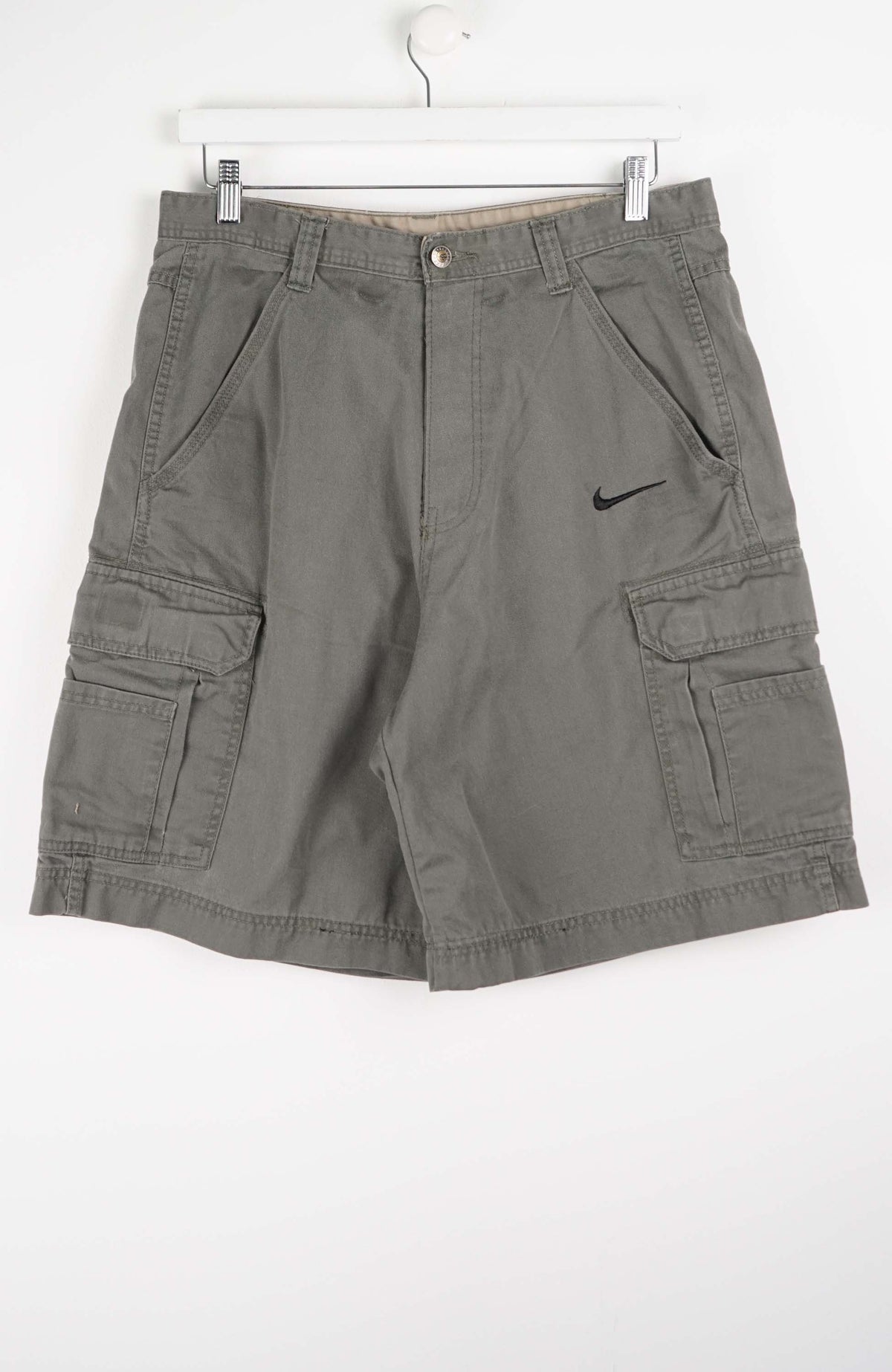 VINTAGE REWORK CARGO SHORTS W33