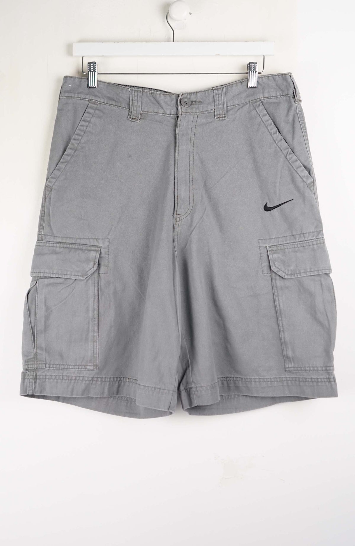 VINTAGE REWORK CARGO SHORTS W34