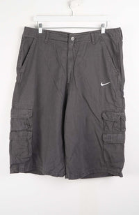 VINTAGE REWORK CARGO SHORTS W38