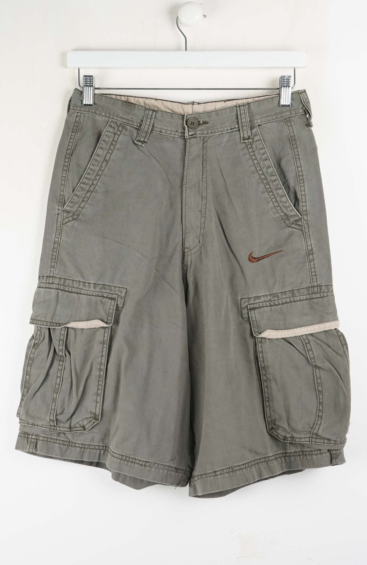 VINTAGE REWORK CARGO SHORTS W28