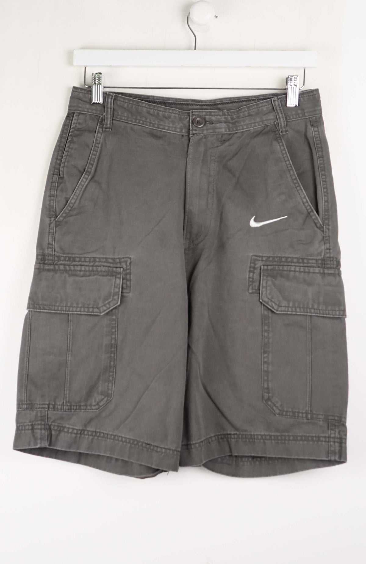 VINTAGE REWORK CARGO SHORTS W28